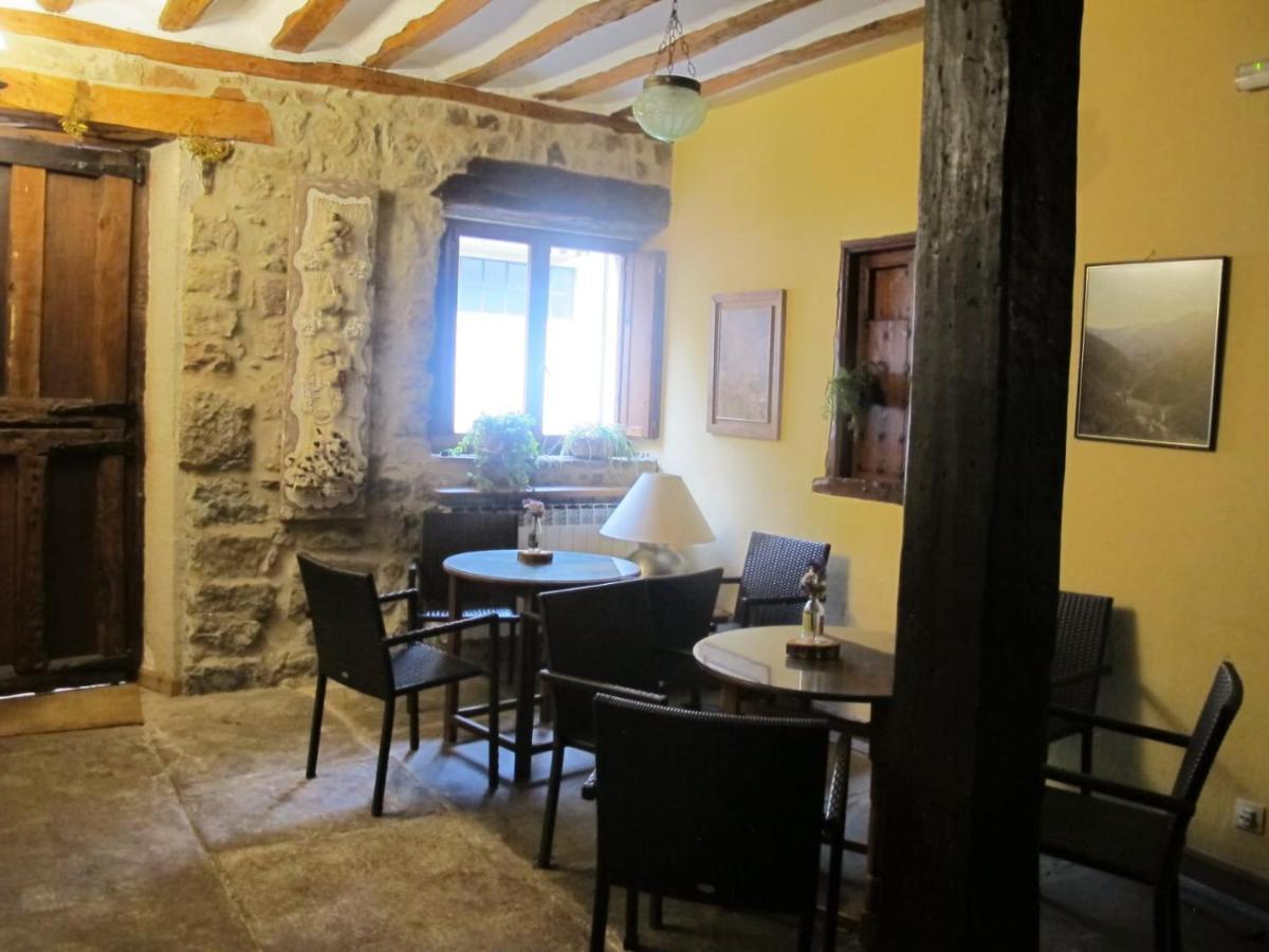 Casa Barria Hotel Pradoluengo Ngoại thất bức ảnh